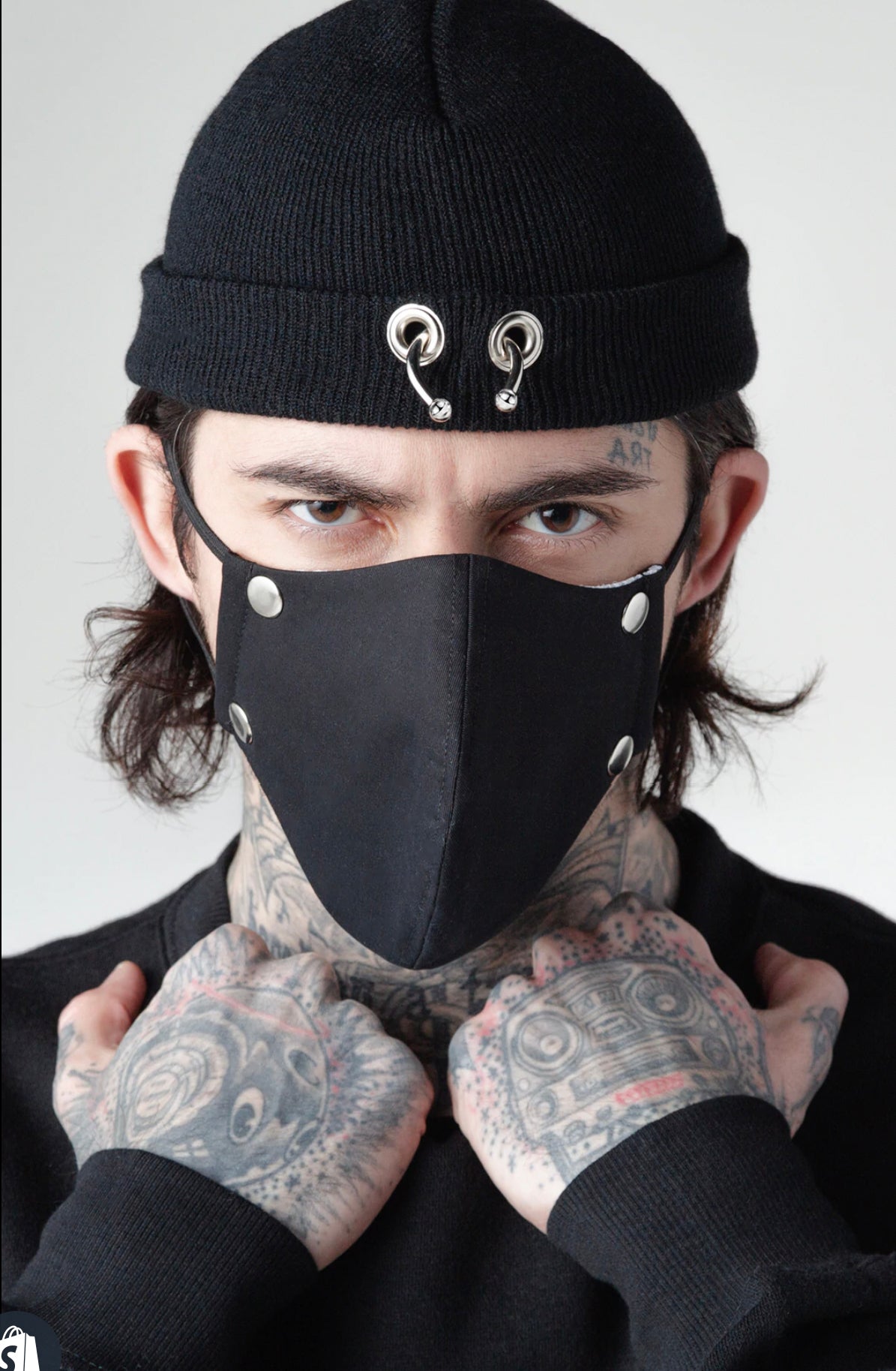 black pierced beanie – Ashton Michael